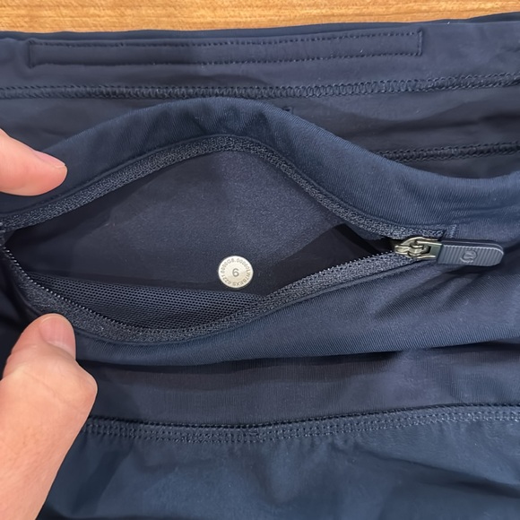 Size 6 Lululemon speed shorts - Picture 7 of 8
